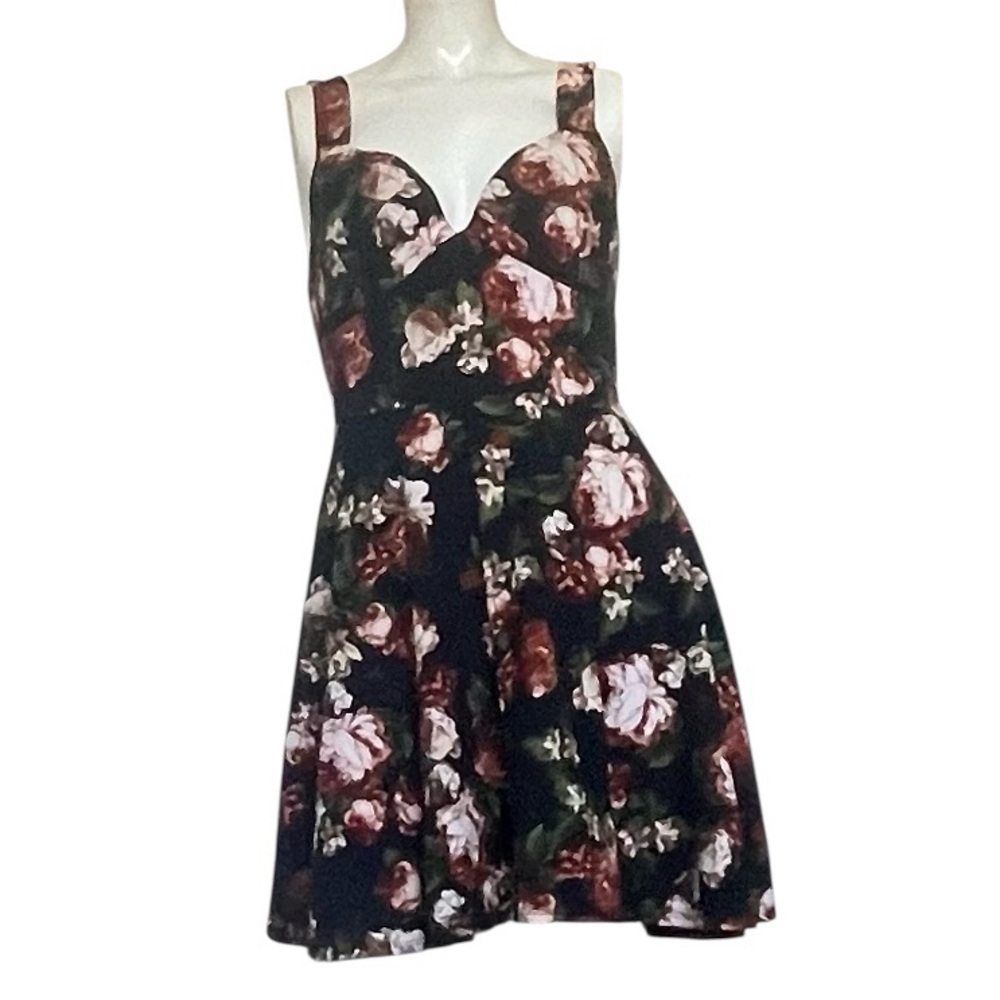 Floral Sleeveless DressSize L
